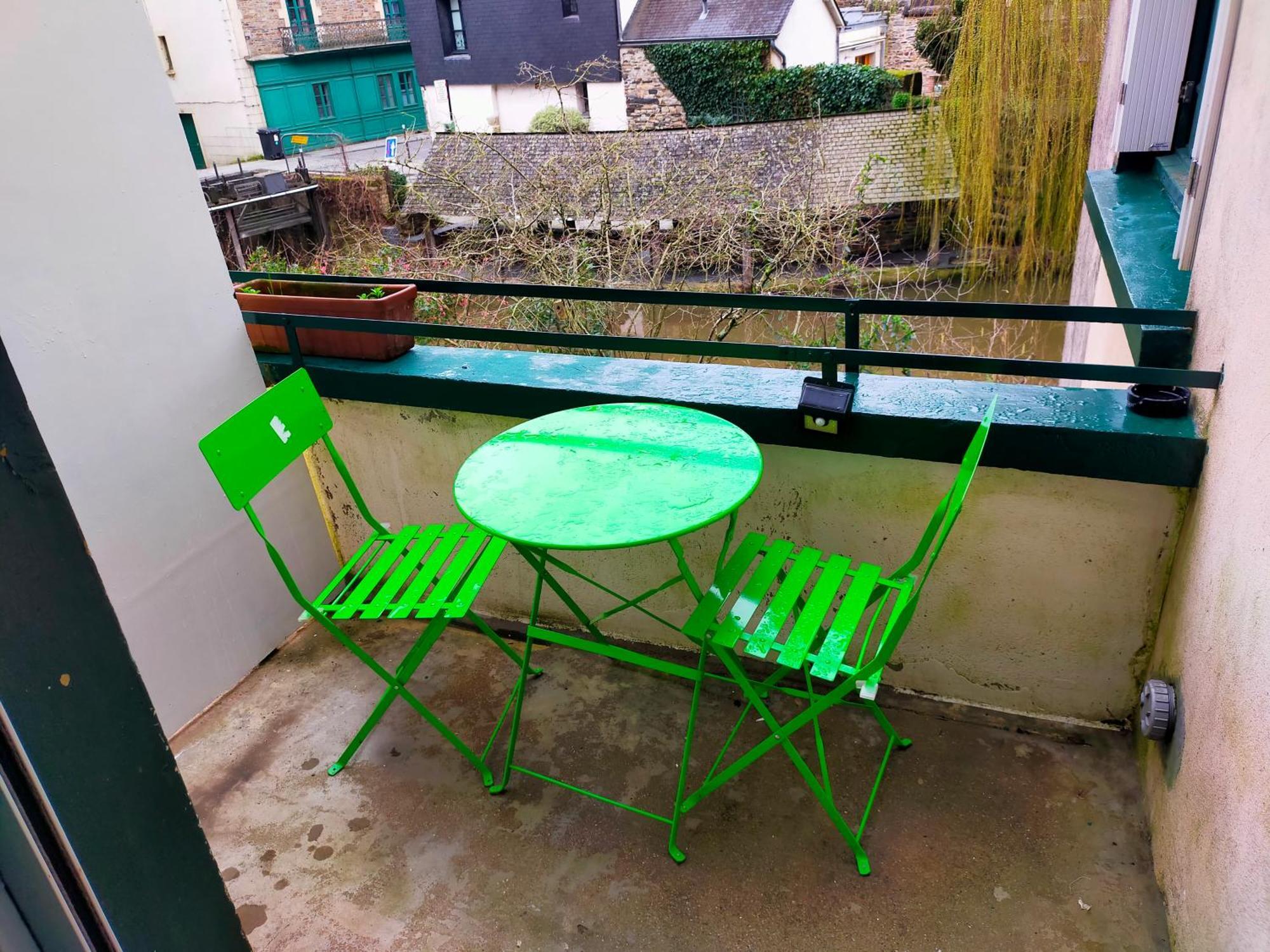 Studio En Rdc Avec Balcon Centre Vitre Exterior foto
